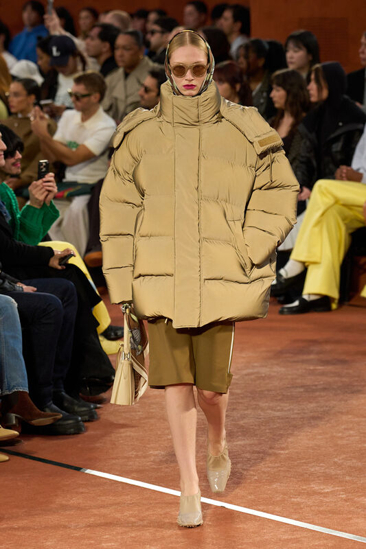 Lacoste F25 013
