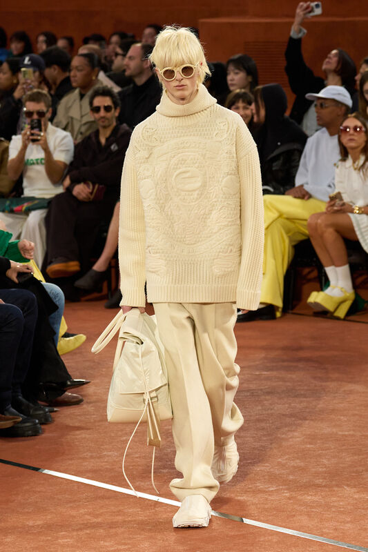Lacoste F25 024