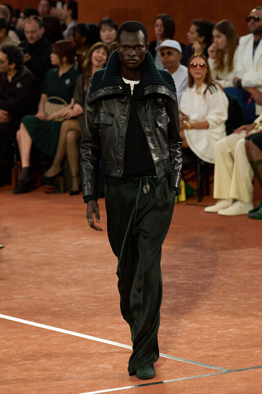 Lacoste F25 040