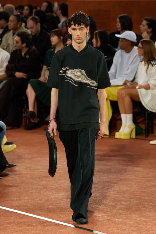 Lacoste F25 048