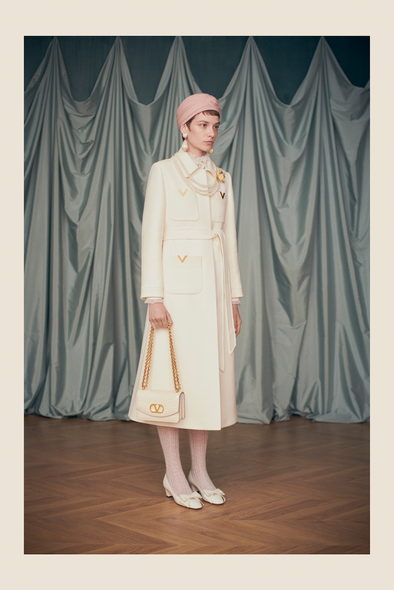 Valentino Resort PO S25 003