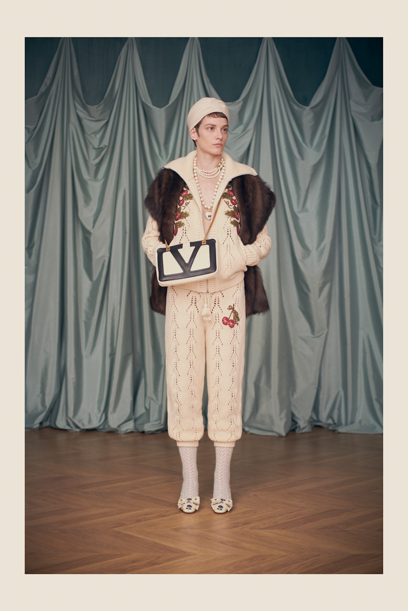 Valentino Resort PO S25 123