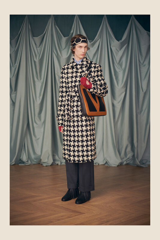 Valentino Resort PO S25 002