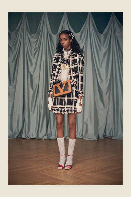 Valentino Resort PO S25 116