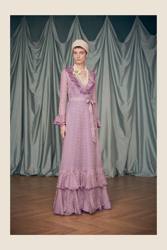 Valentino Resort PO S25 122