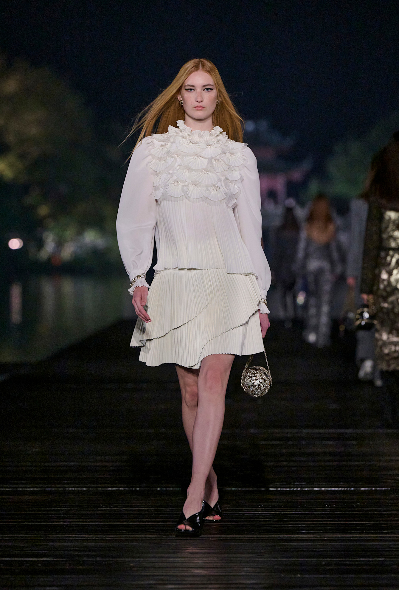Chanel PreFall PO F25 054