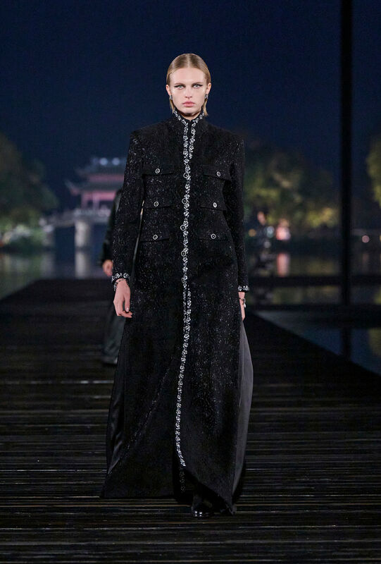 Chanel PreFall PO F25 002