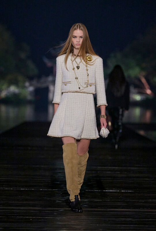 Chanel PreFall PO F25 020