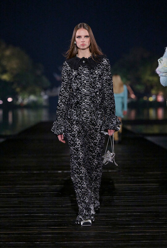 Chanel PreFall PO F25 036