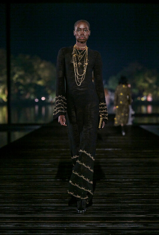 Chanel PreFall PO F25 044