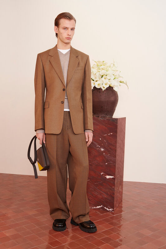 Ferragamo PreFall PO F25 024