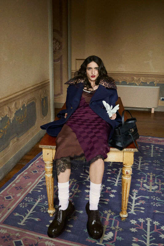 Moschino PreFall PO F25 011