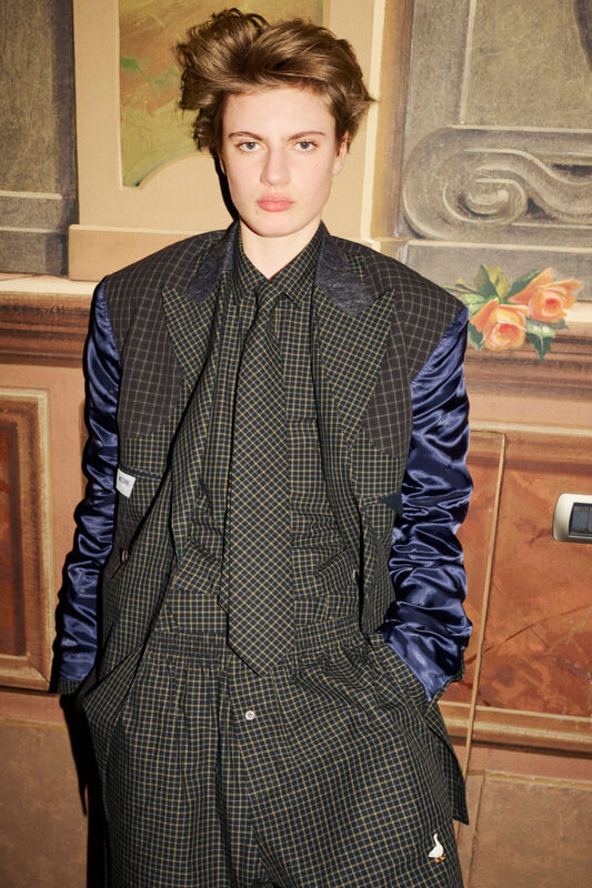 Moschino PreFall PO F25 015