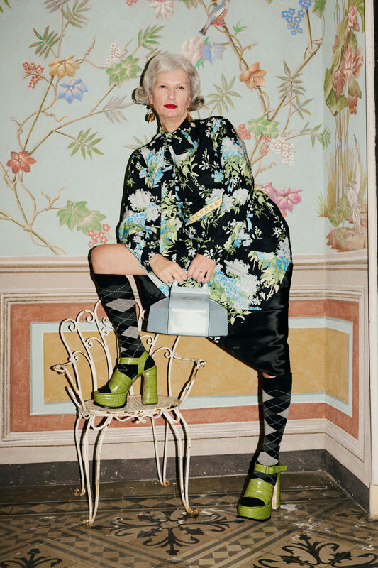 Moschino PreFall PO F25 044