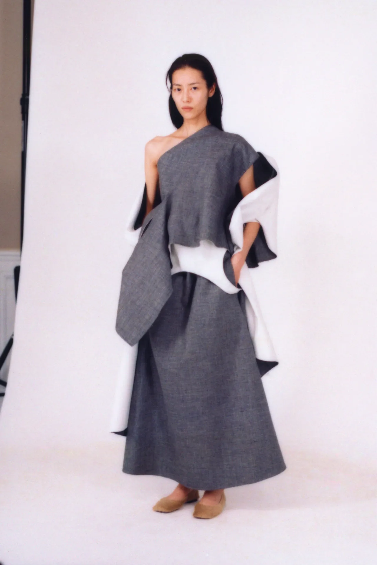 00026-the-row-pre-fall-2025-credit-brand