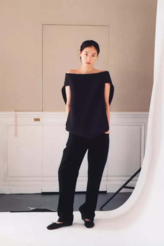00008-the-row-pre-fall-2025-credit-brand