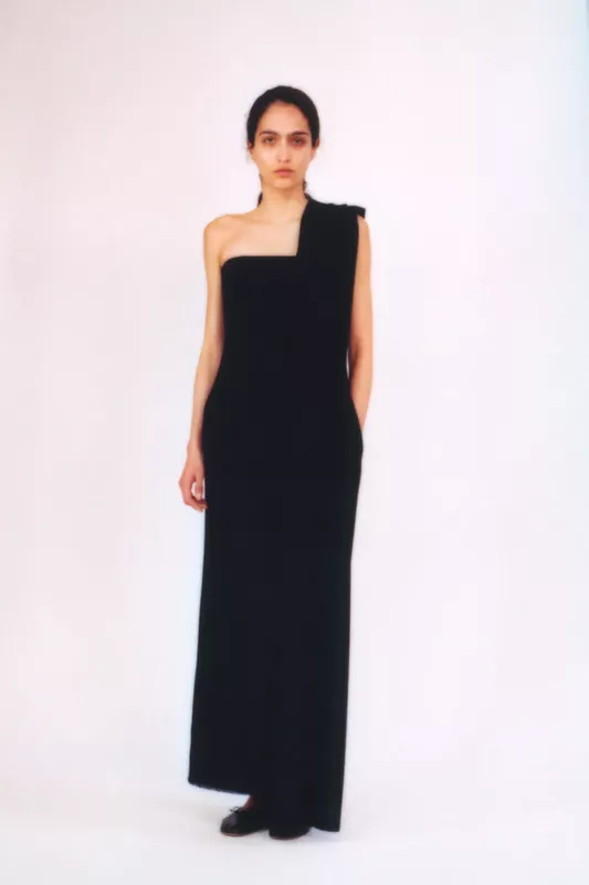 00015-the-row-pre-fall-2025-credit-brand