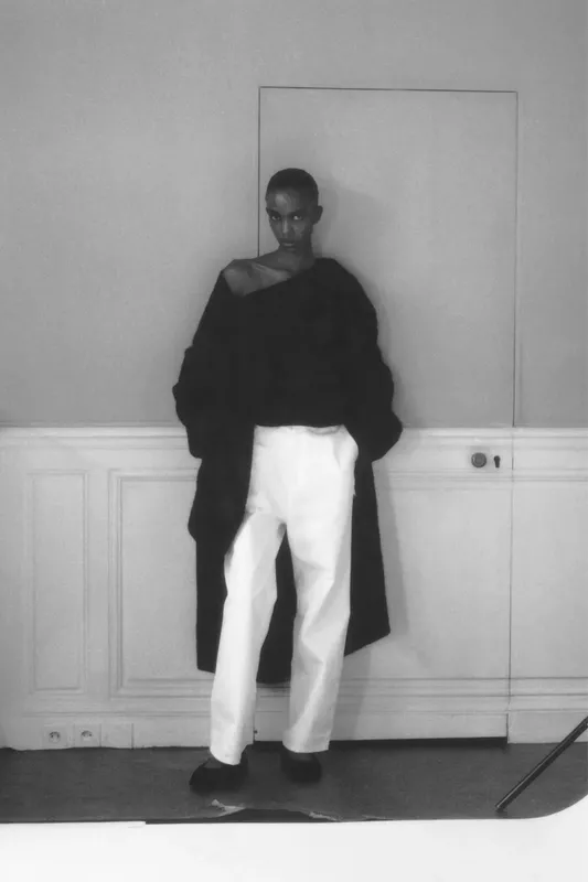 00016-the-row-pre-fall-2025-credit-brand