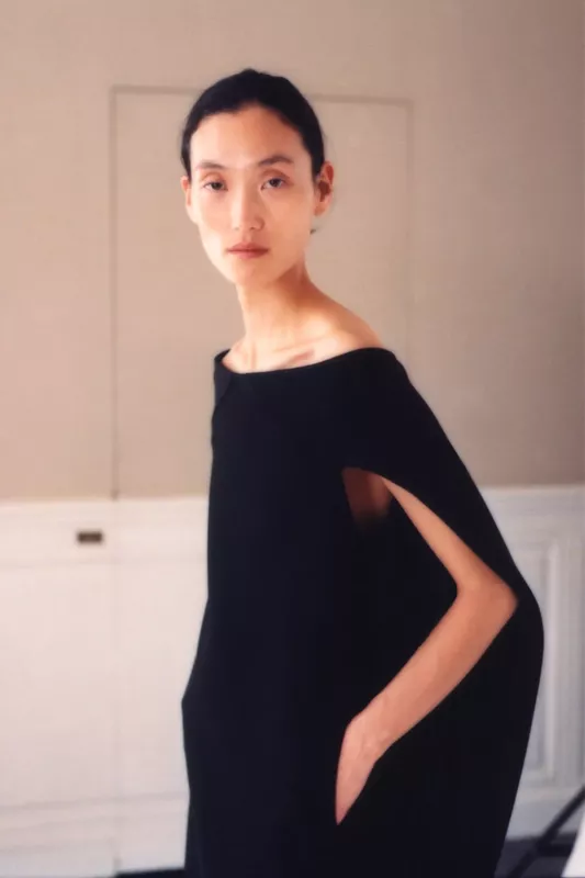 00020-the-row-pre-fall-2025-credit-brand
