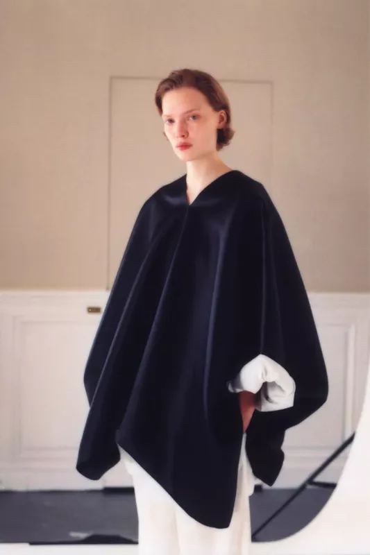 00027-the-row-pre-fall-2025-credit-brand