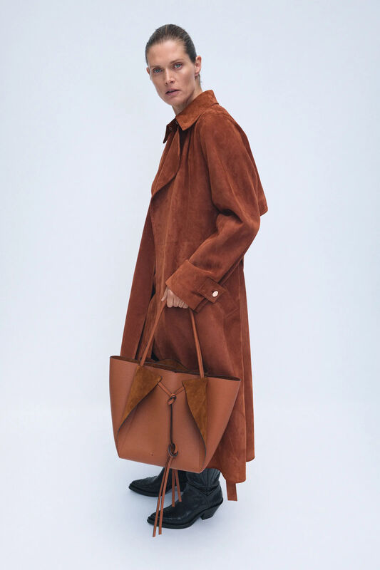 00029-gabriela-hearst-resort-2026-credit-zoe-ghertner_16_11zon
