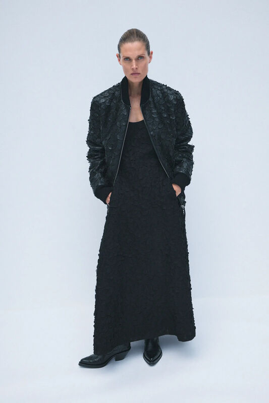 00038-gabriela-hearst-resort-2026-credit-zoe-ghertner_20_11zon