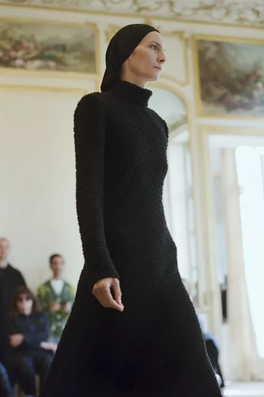 00013-the-row-resort-2026-credit-brand