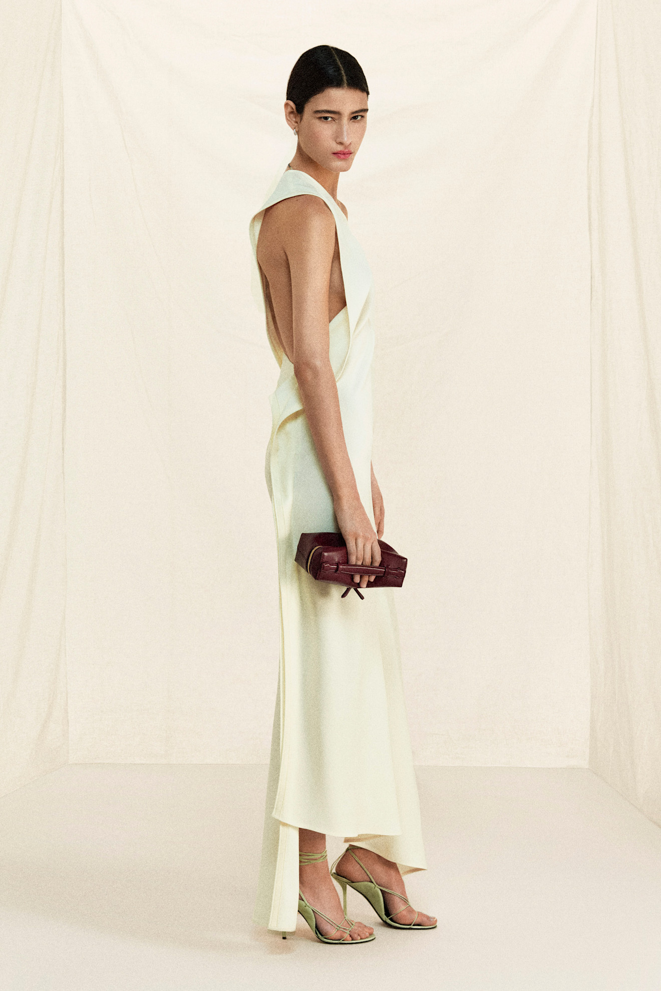 Victoria Beckham Resort PO S26 004