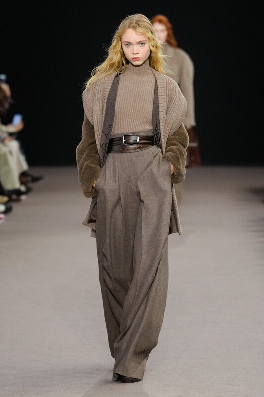 Max Mara F25 008