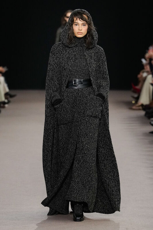 Max Mara F25 011