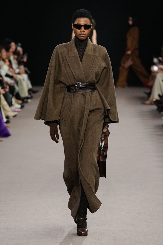 Max Mara F25 015