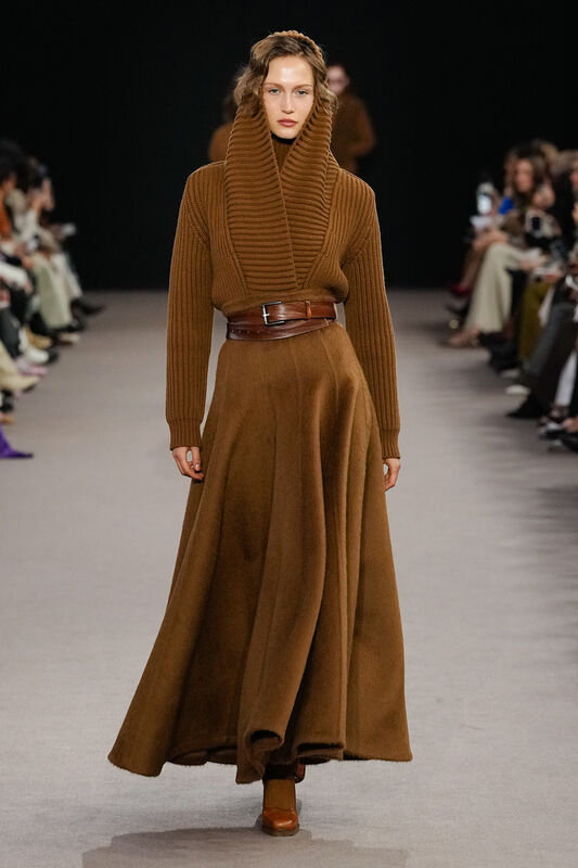Max Mara F25 018