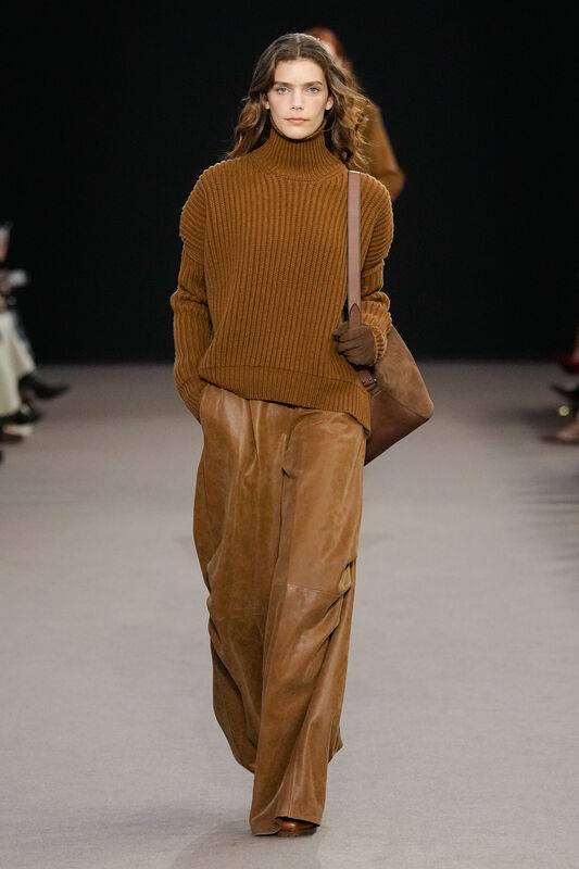 Max Mara F25 019