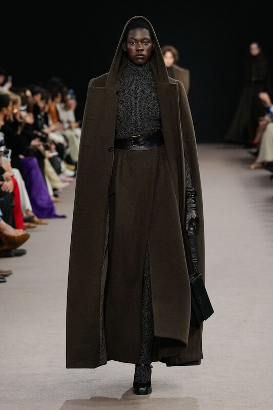 Max Mara F25 024