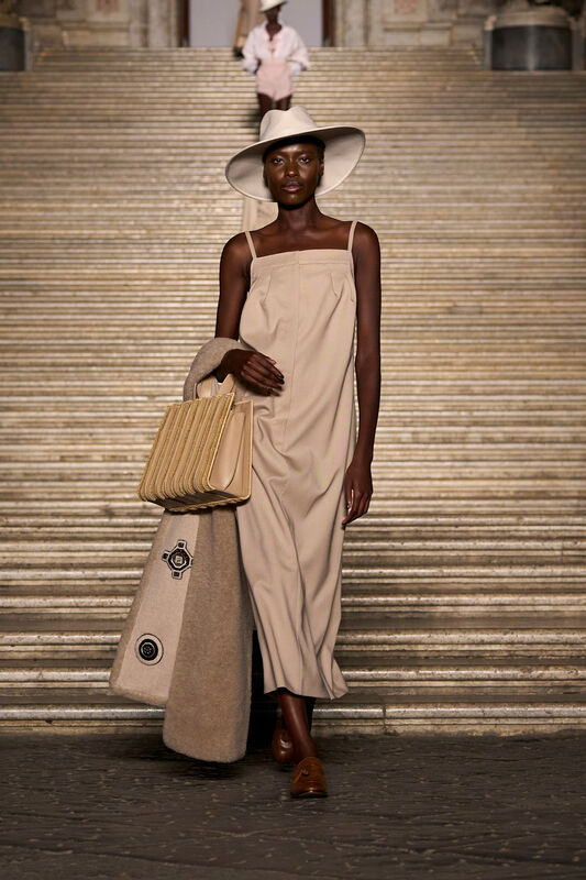 Max Mara Resort S26 003