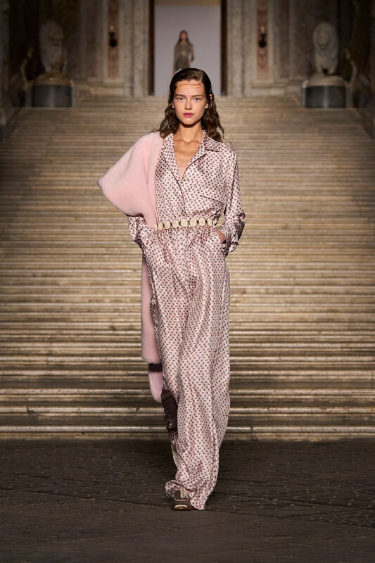 Max Mara Resort S26 010