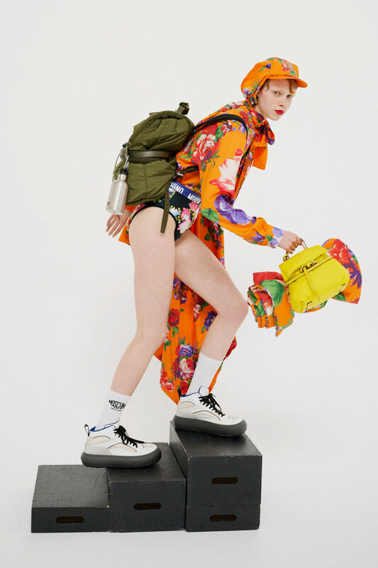 Moschino Resort PO S26 048