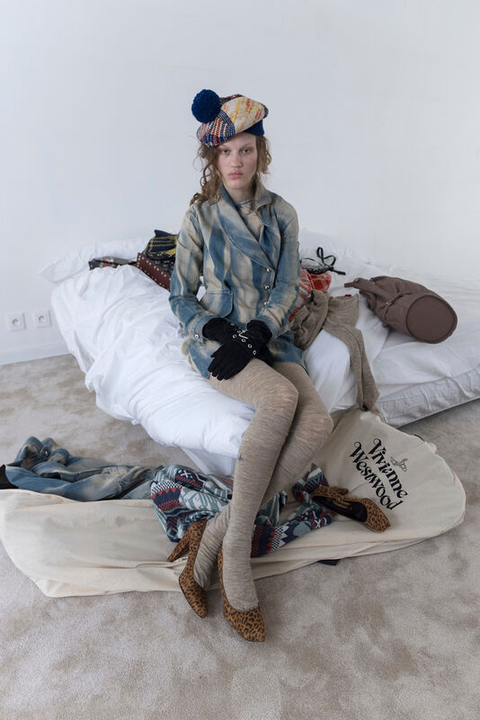 Vivienne Westwood PO F25 030