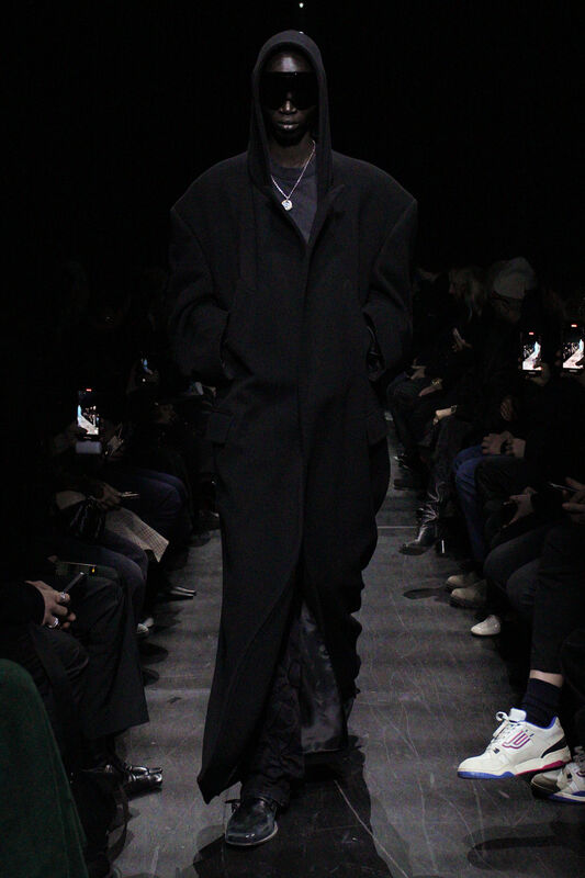 Balenciaga F25 029