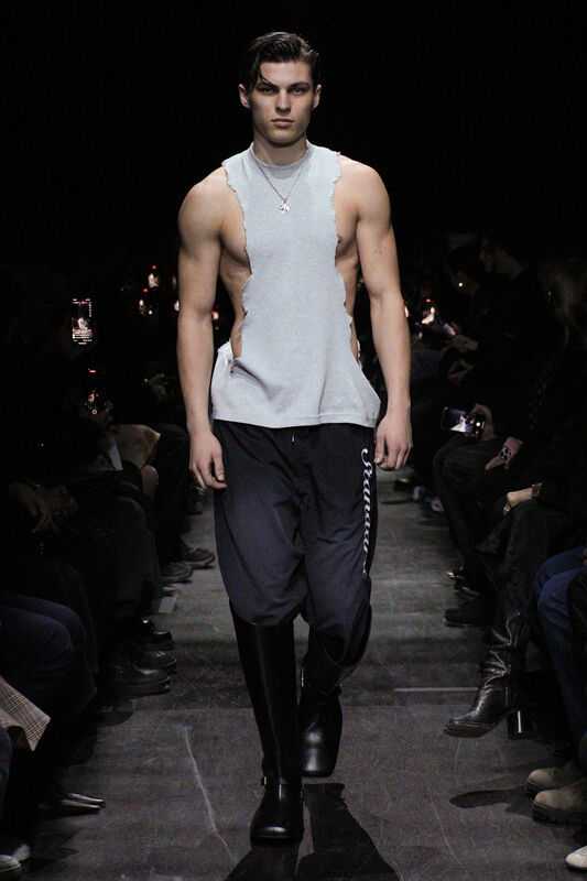 Balenciaga F25 033