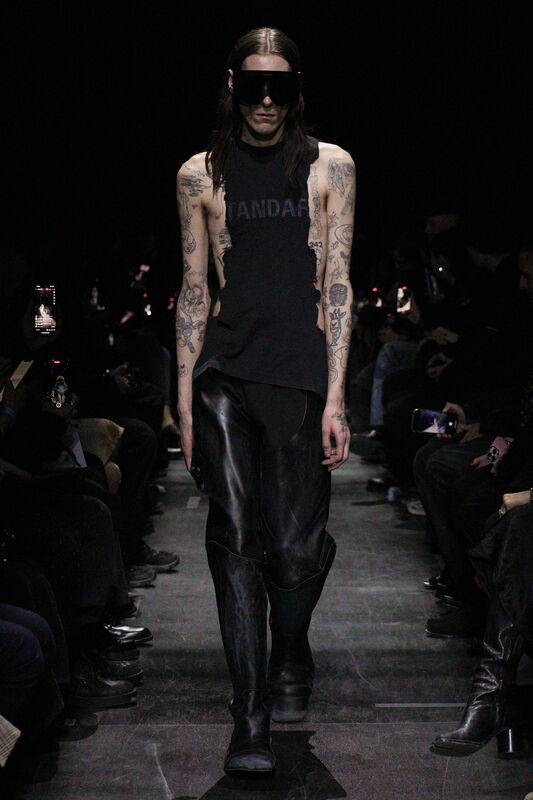 Balenciaga F25 037