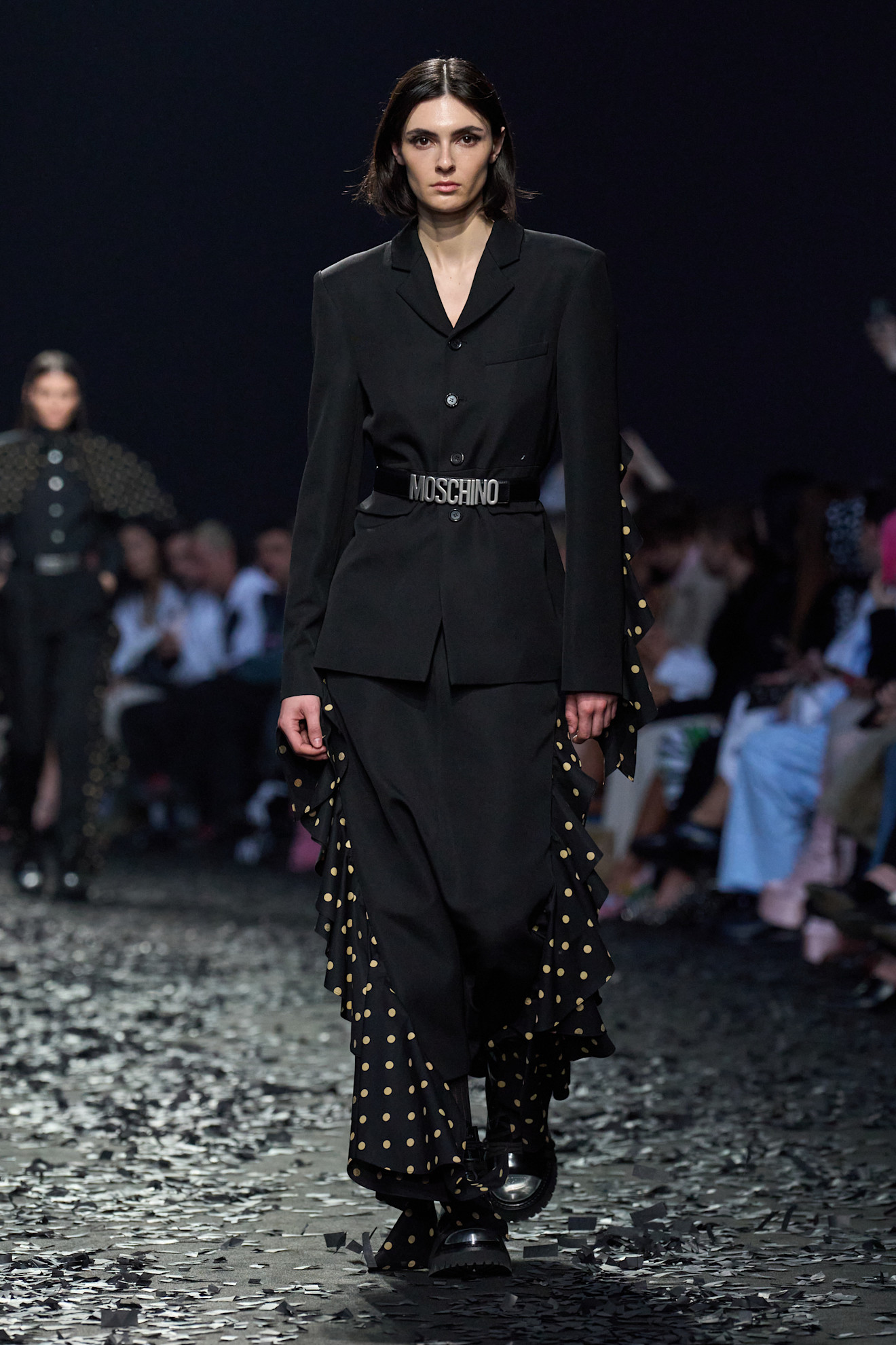 Moschino F25 014