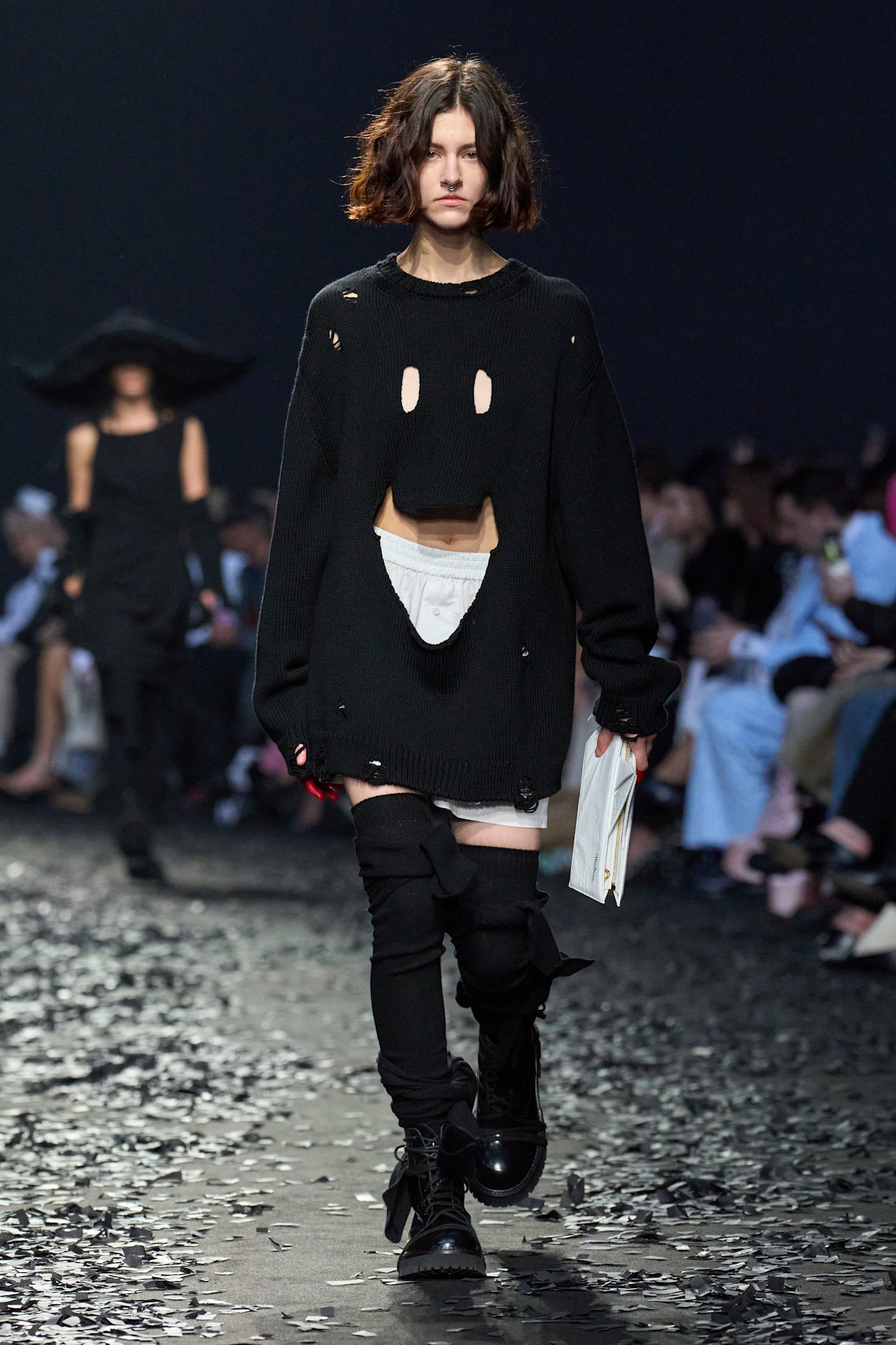 Moschino F25 031
