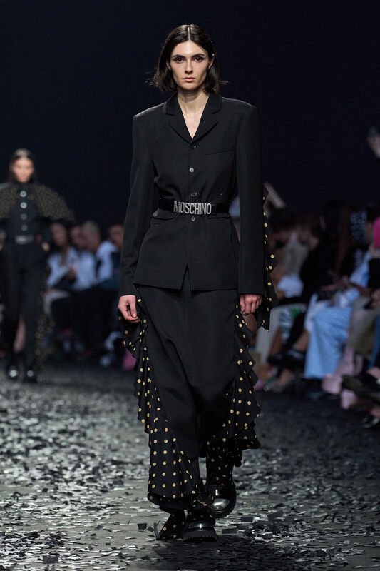 Moschino F25 014