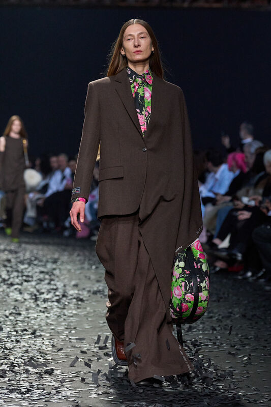 Moschino F25 020