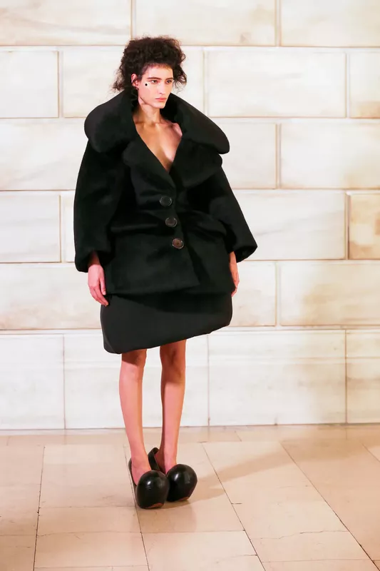 00017-marc-jacobs-spring-2025-ready-to-wear-credit-brand