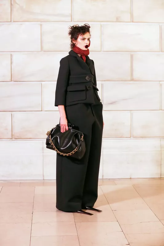 00020-marc-jacobs-spring-2025-ready-to-wear-credit-brand