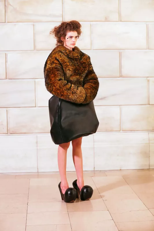 00021-marc-jacobs-spring-2025-ready-to-wear-credit-brand