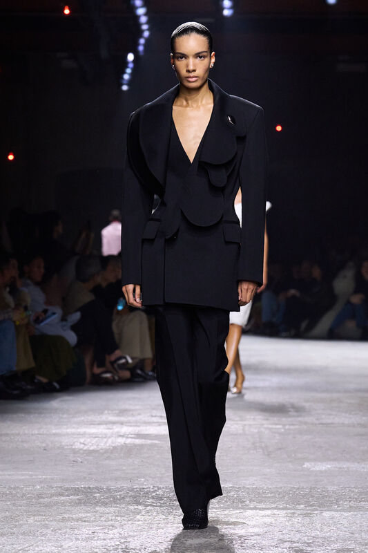 Bottega Veneta S25 040