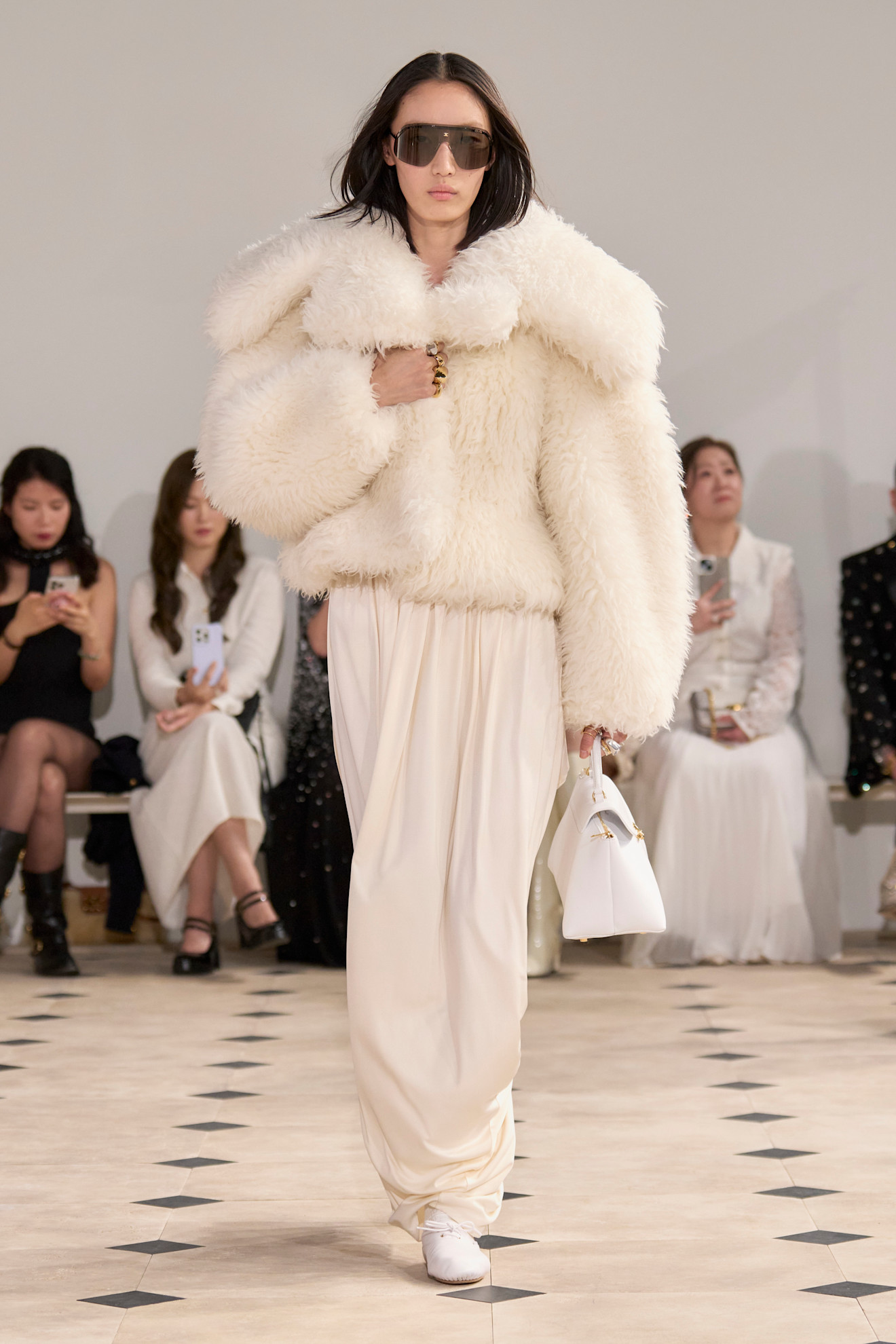 Celine PO S26 040